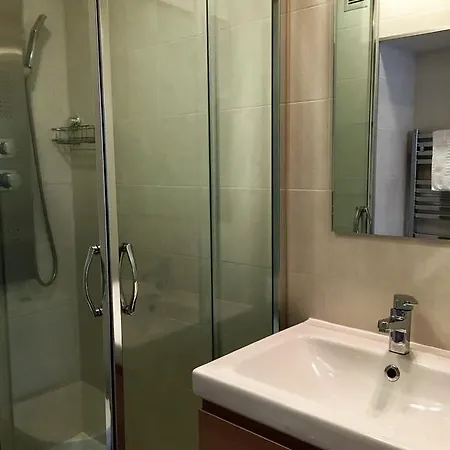 Apartamento Brian. Moderno En El Centro *